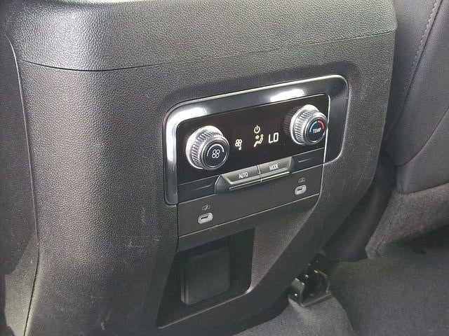 2024 GMC Yukon SLE