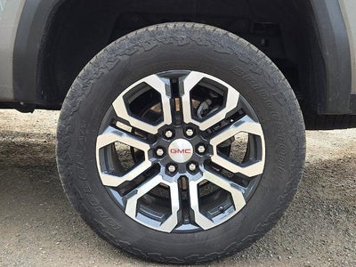 2024 GMC Canyon AT4
