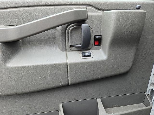 2021 GMC Savana Cargo 2500 Base