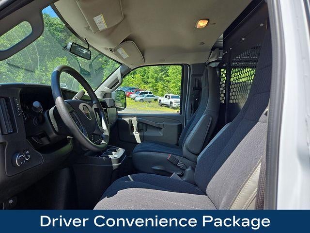 2025 GMC Savana Cargo Base