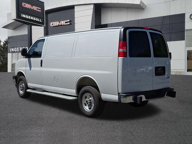 2025 GMC Savana Cargo Base