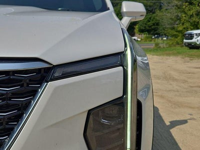 2024 Cadillac XT4 Luxury