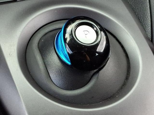 2025 Nissan LEAF S