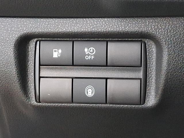 2025 Nissan LEAF S