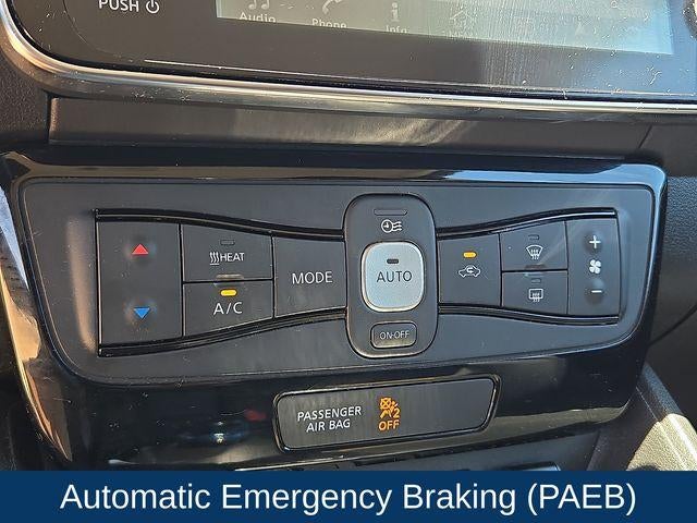 2018 Nissan LEAF SV