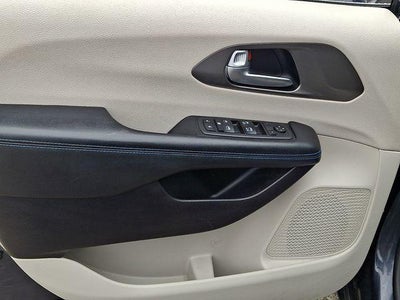 2021 Chrysler Pacifica Touring