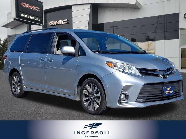 2020 Toyota Sienna XLE