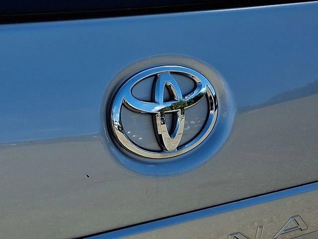 2020 Toyota Sienna XLE
