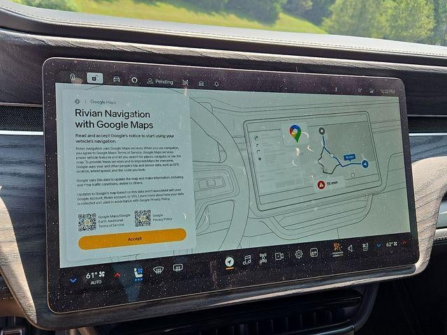 2023 RIVIAN R1T Adventure