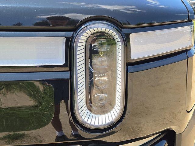 2023 RIVIAN R1T Adventure