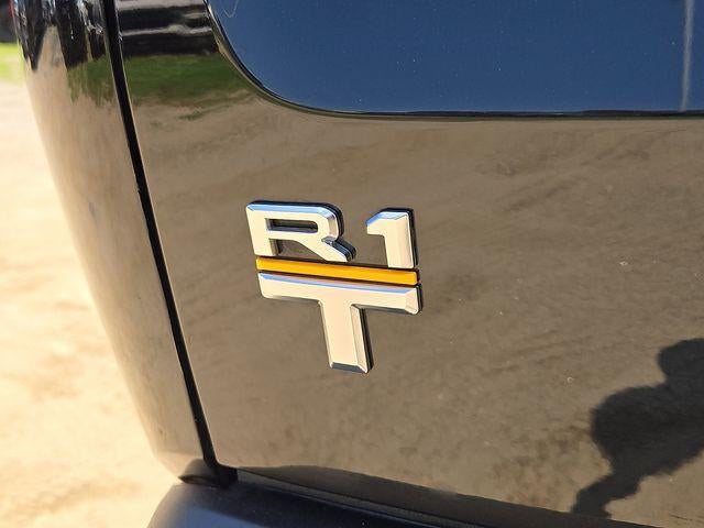 2023 RIVIAN R1T Adventure