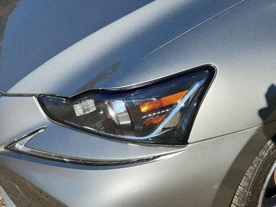 2018 Lexus IS 