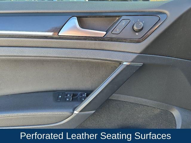 2018 Volkswagen Golf R Base