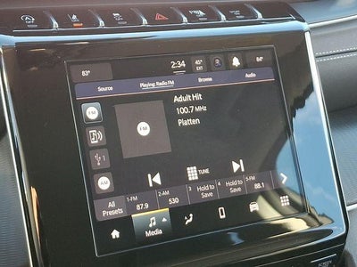 2023 Jeep Grand Cherokee Laredo 4x4