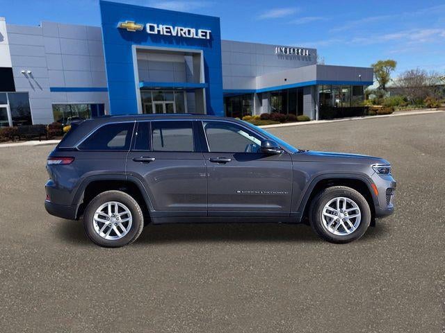 2023 Jeep Grand Cherokee Laredo 4x4