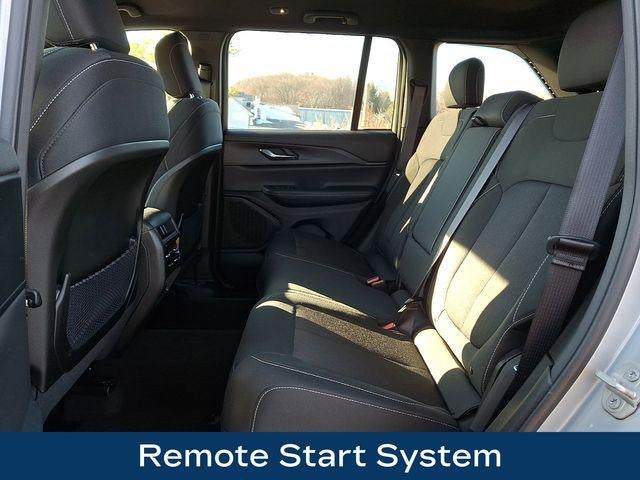 2024 Jeep Grand Cherokee Laredo 4x4