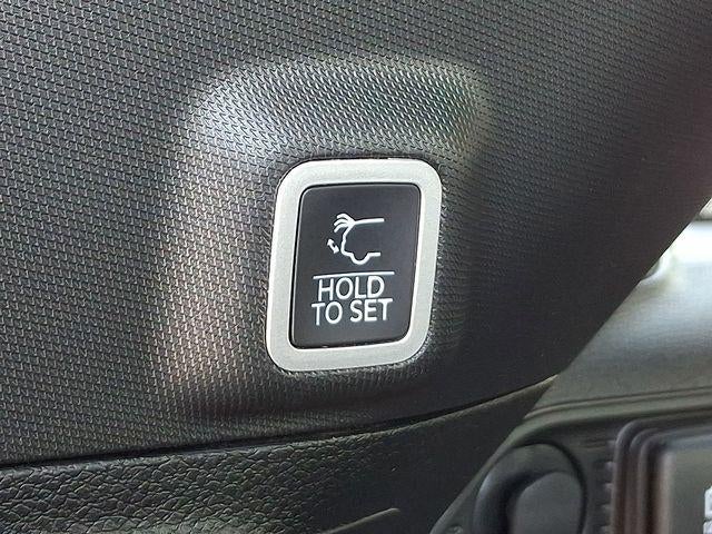 2024 Jeep Grand Cherokee Laredo 4x4