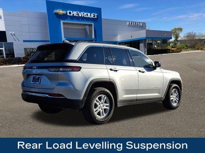 2024 Jeep Grand Cherokee Laredo 4x4