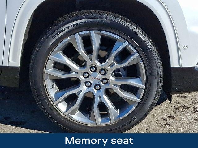 2024 GMC Acadia Denali