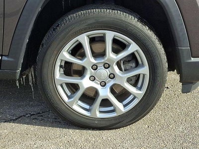 2023 Jeep Compass Latitude Lux FWD