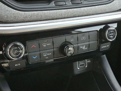 2023 Jeep Compass Latitude Lux FWD