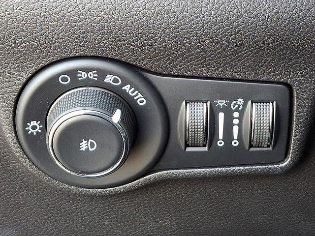 2023 Jeep Compass Latitude Lux FWD