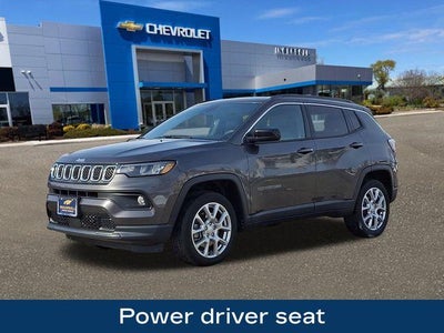 2023 Jeep Compass Latitude Lux FWD