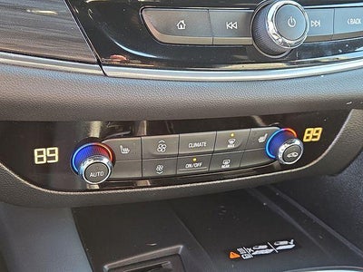 2022 Buick Enclave Essence