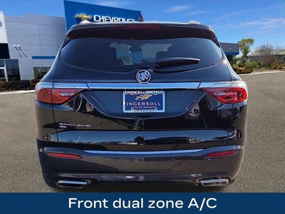 2022 Buick Enclave Essence