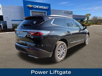 2022 Buick Enclave Essence