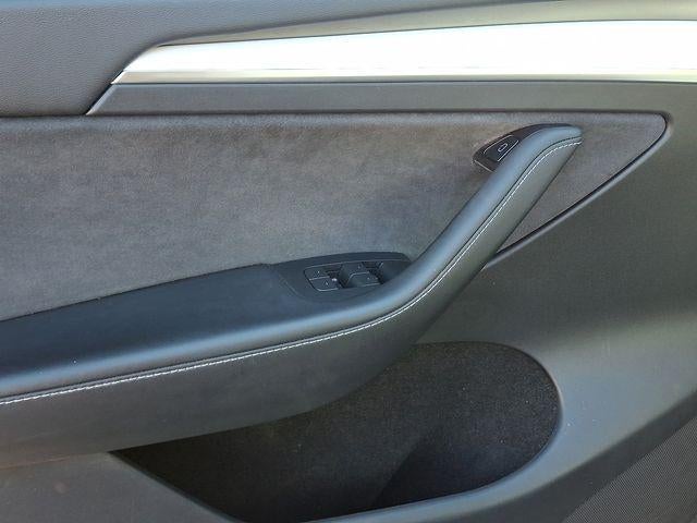 2023 Tesla Model Y Performance Dual Motor All-Wheel Drive