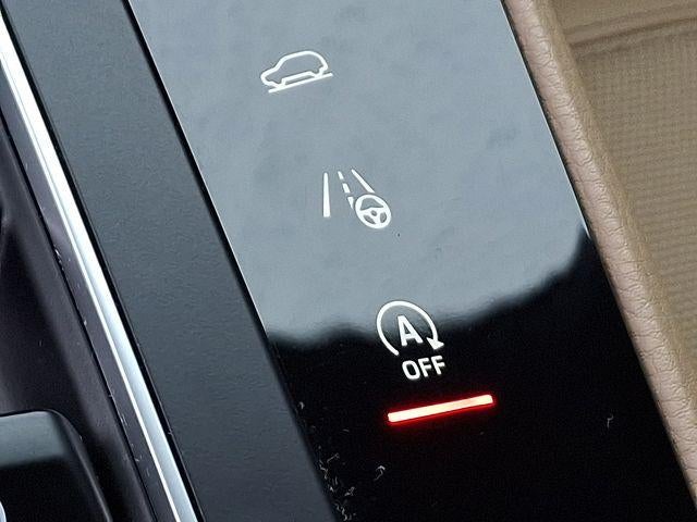 2022 Porsche Macan Base