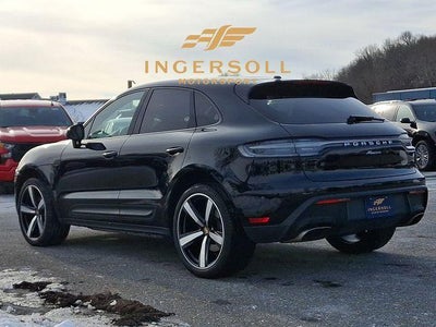 2023 Porsche Macan Base