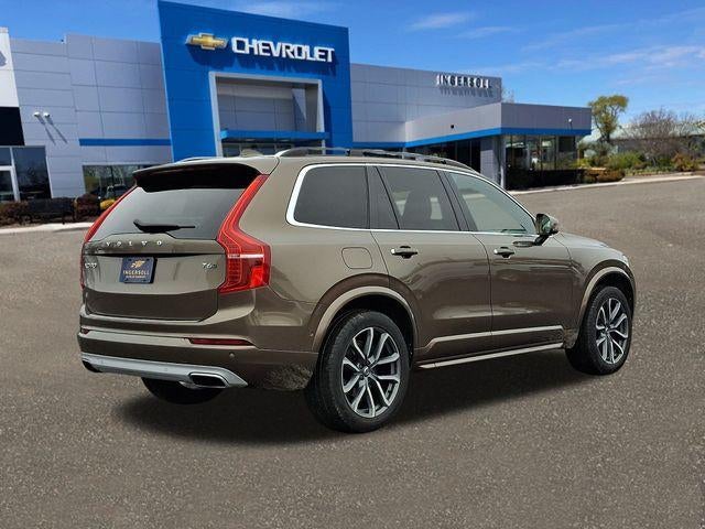 2016 Volvo XC90 T6 Momentum