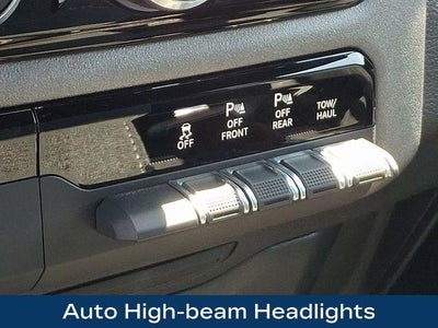 2025 RAM 1500 Tradesman Crew Cab 4x4 5'7" Box