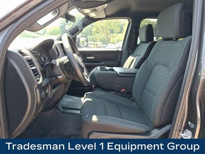 2025 RAM 1500 Tradesman Crew Cab 4x4 5'7" Box