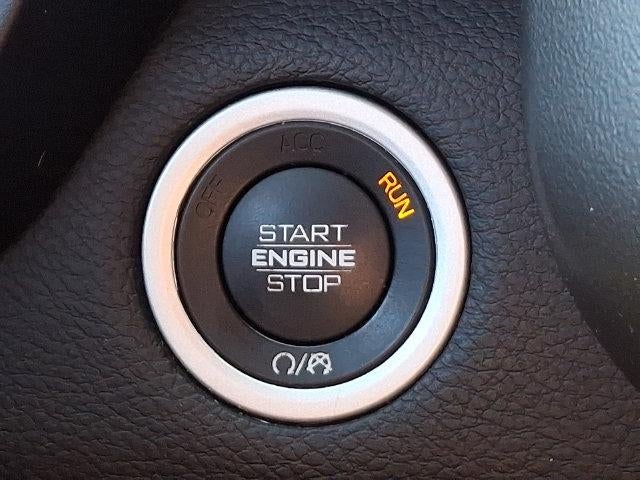 2020 RAM 1500 Big Horn Crew Cab 4x4 5'7" Box