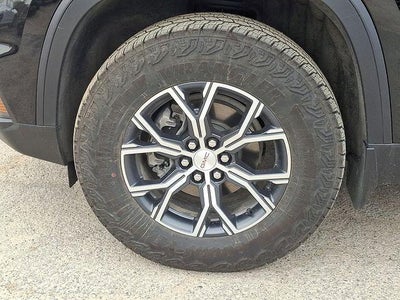 2025 GMC Acadia AT4