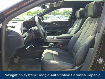2024 Cadillac LYRIQ Luxury 2