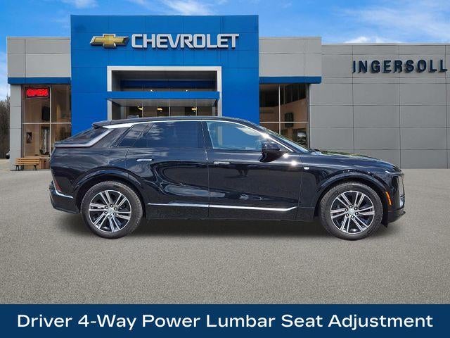 2024 Cadillac LYRIQ Luxury 2