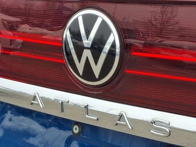 2025 Volkswagen Atlas 2.0T SE w/Technology