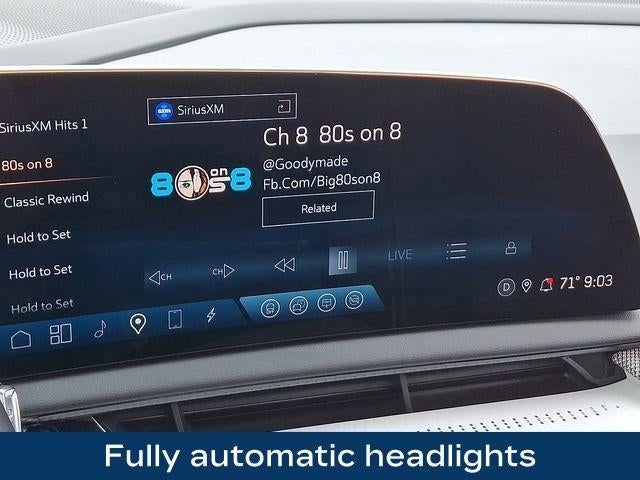 2025 Cadillac OPTIQ Luxury 2