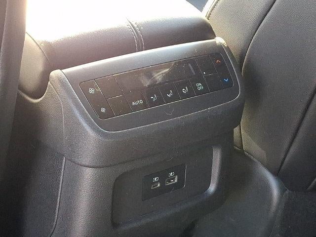 2022 Nissan Pathfinder SL 4WD