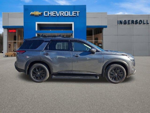 2022 Nissan Pathfinder SL 4WD