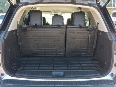 2022 Nissan Pathfinder SL 4WD