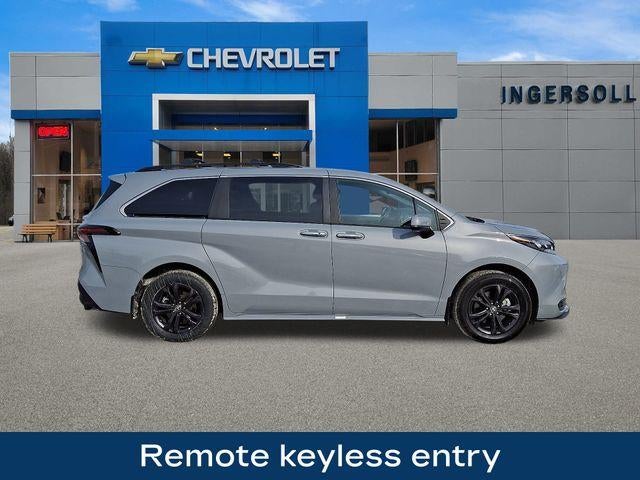 2024 Toyota Sienna Woodland Edition