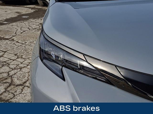 2024 Toyota Sienna Woodland Edition