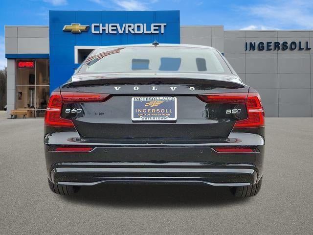 2024 Volvo S60 Plus Dark Theme