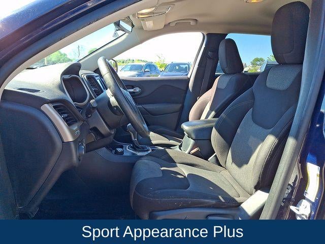 2016 Jeep Cherokee Sport