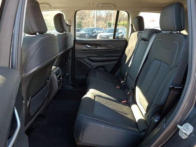 2023 Jeep Grand Cherokee Laredo 4x4